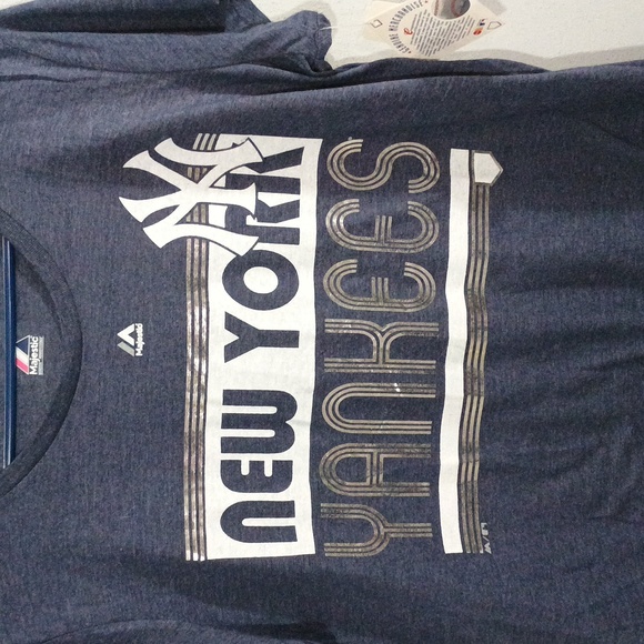 Majestic NY Yankees MLB Shirt NWT XL - Picture 2 of 5